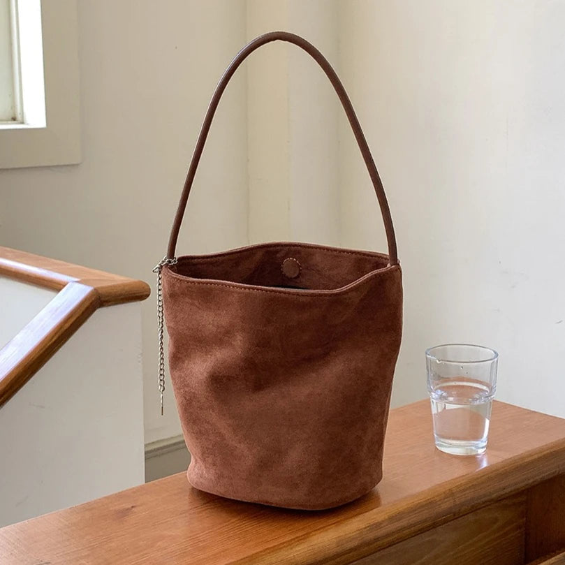 תיק דלי קטן מזמש טבעוני